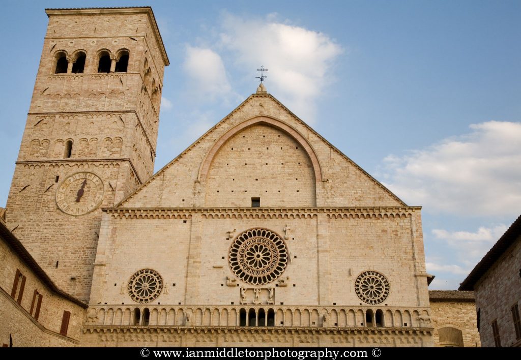 Facade of the Duomo in Piazza San Rufino, Assisi, Italy. An UNESCO World Heritage site