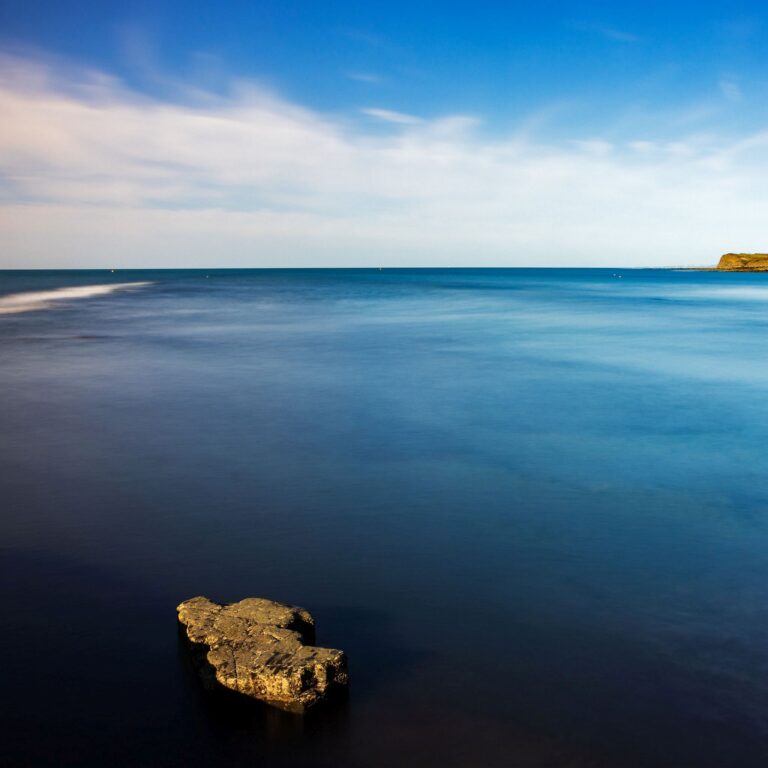 The beautiful coastal landscape at Kimmeridge bay in Dorset. This is one of the many wonders to be found on the Jurassic coast, an UNESCO world heritage site.